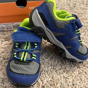 Merrill M-Trail Quest Jr 8.5 W